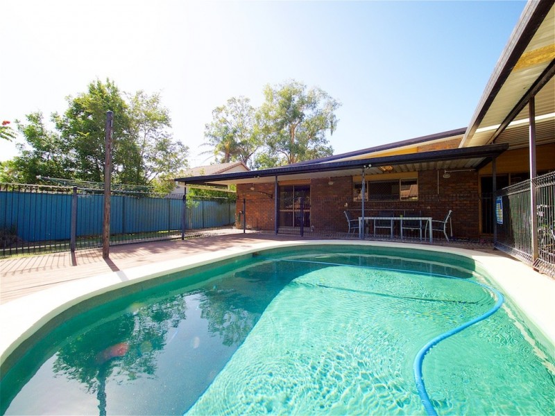 73 Stones Road, Sunnybank Hills QLD 4109