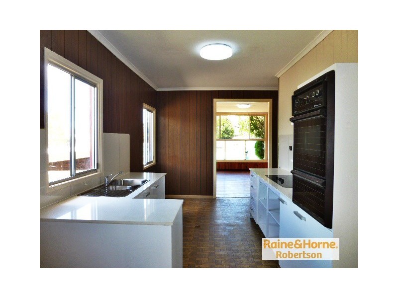 61 Doulton Street, Calamvale QLD 4116