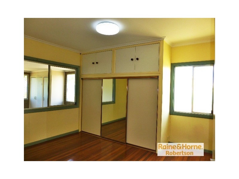 61 Doulton Street, Calamvale QLD 4116