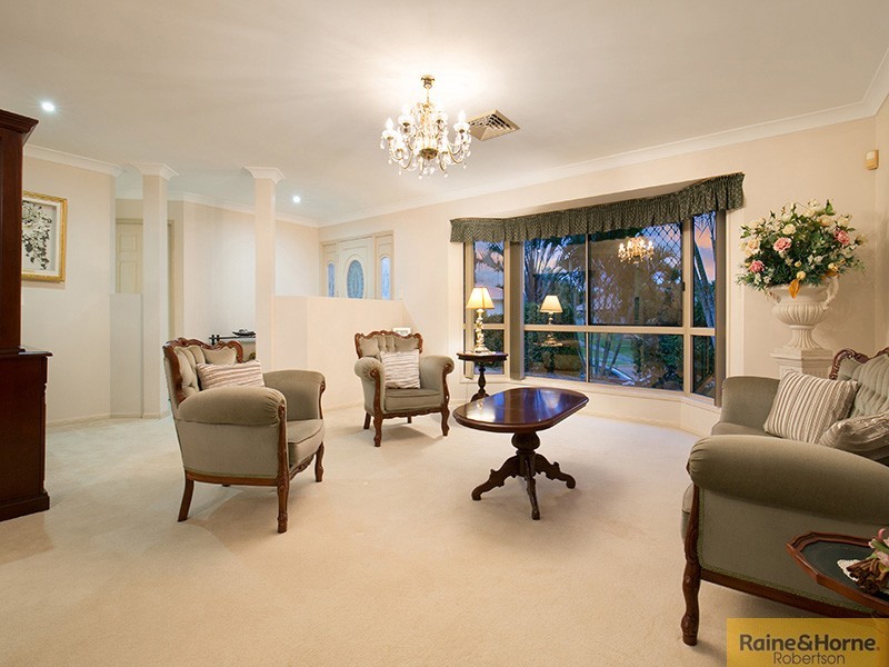 26 Daffodil Crescent, Calamvale QLD 4116