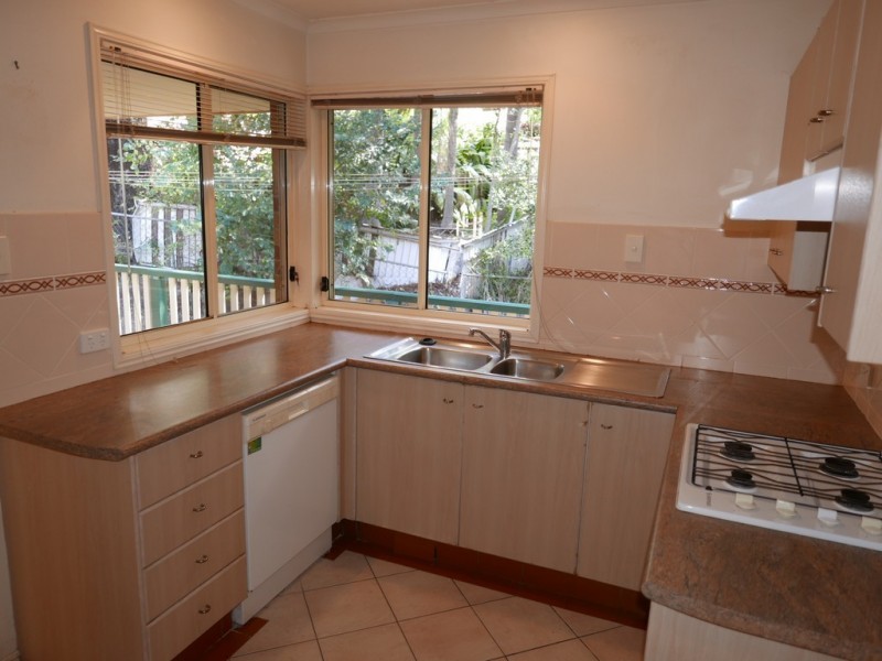 28/36 Andrew Street, Balmoral QLD 4171