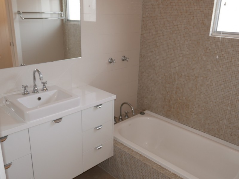 44 Gray Street, Carina QLD 4152