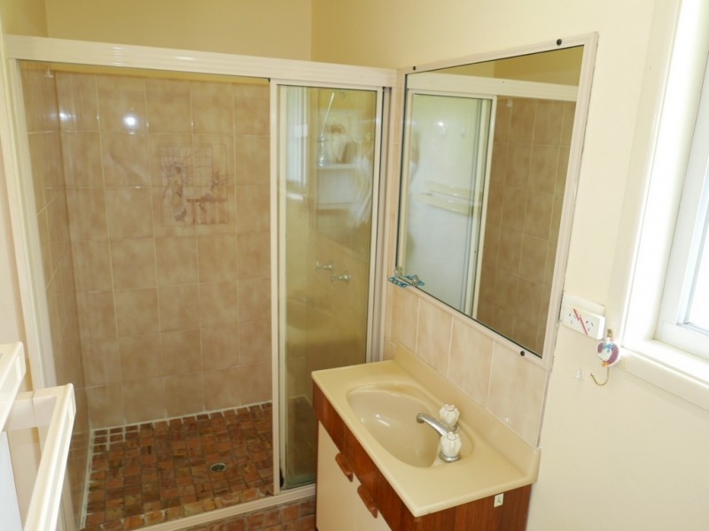 7 Monteith Street, Robertson QLD 4109