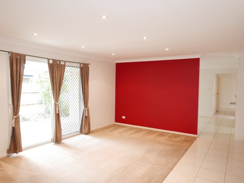 10 Eastcourt Lane, Sunnybank Hills QLD 4109