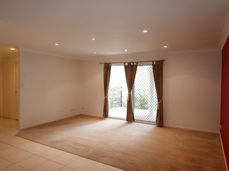 10 Eastcourt Lane, Sunnybank Hills QLD 4109