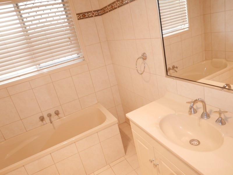 10 Eastcourt Lane, Sunnybank Hills QLD 4109