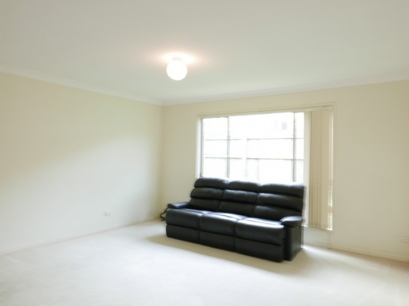 14 Magnolia Grove, Robertson QLD 4109