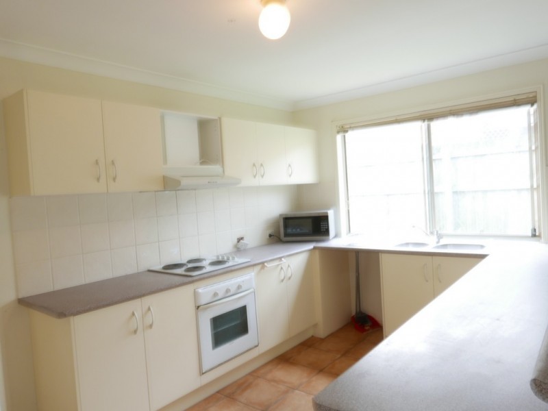 14 Magnolia Grove, Robertson QLD 4109