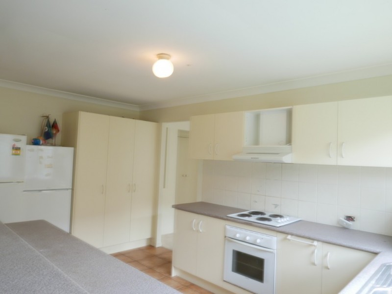 14 Magnolia Grove, Robertson QLD 4109