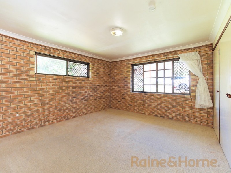 22 Warrington Street, Robertson QLD 4109