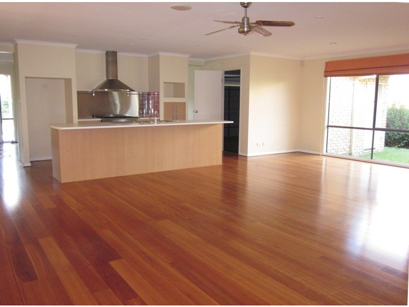 32 Santa Isobel Boulevard, Pacific Pines QLD 4211