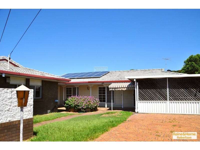 414 Mains Road, Macgregor QLD 4109