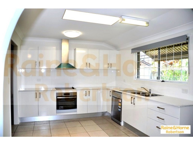 414 Mains Road, Macgregor QLD 4109