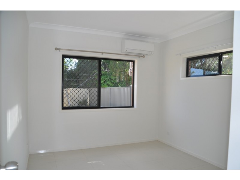 4a Marla Street, Robertson QLD 4109