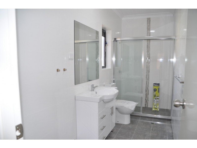 4a Marla Street, Robertson QLD 4109