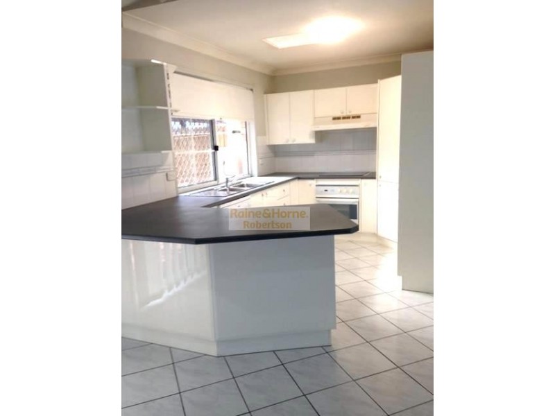 7/10 Vinal Street, Robertson QLD 4109