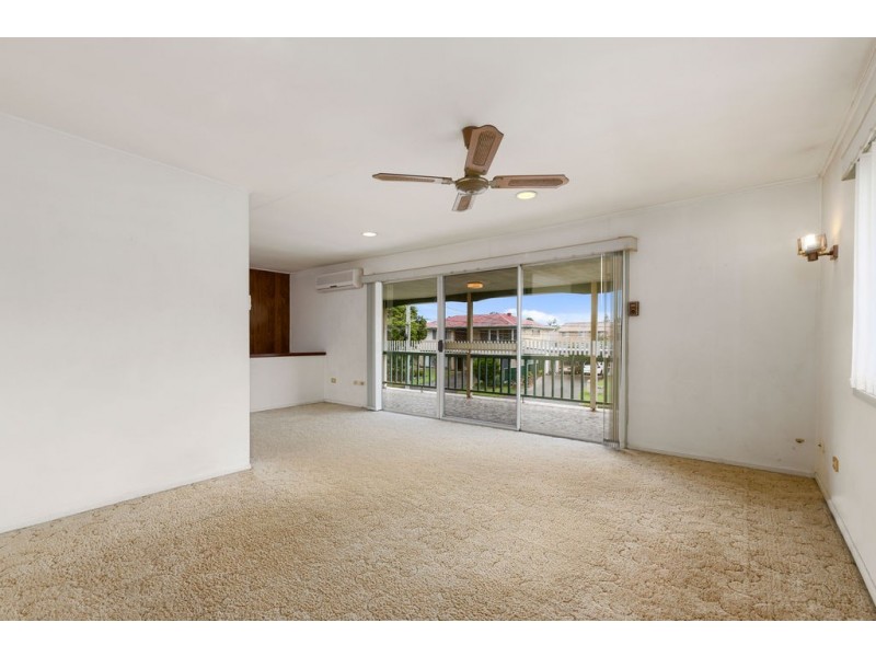 10 Epsom Street, Macgregor QLD 4109