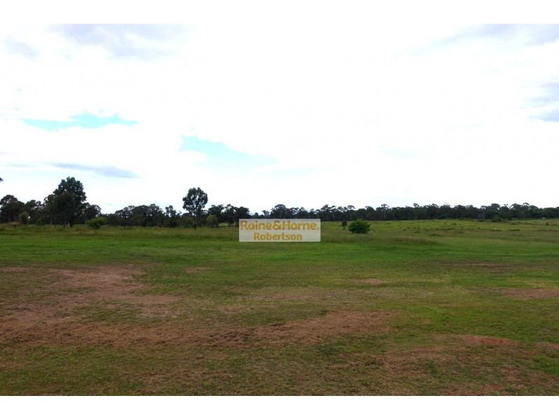 80 Chalk Street, Wulkuraka QLD 4305
