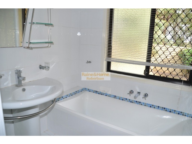 63 Rubicon Crescent, Kuraby QLD 4112