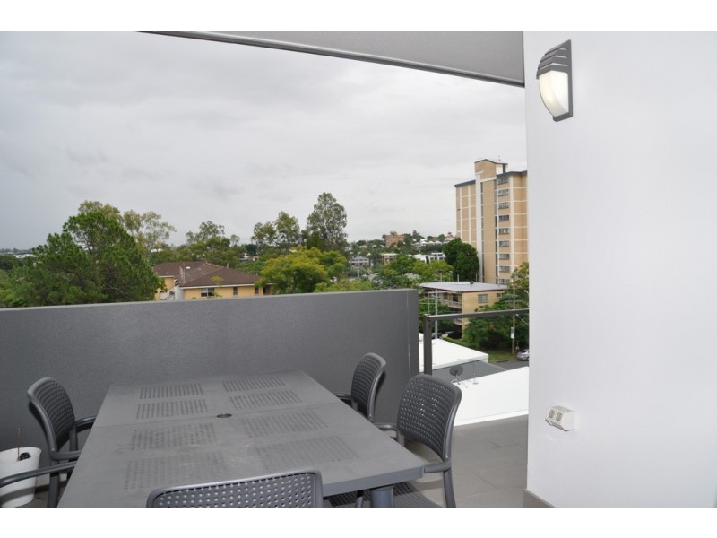 36/200 Sir Fred Schonell Drive, St Lucia QLD 4067