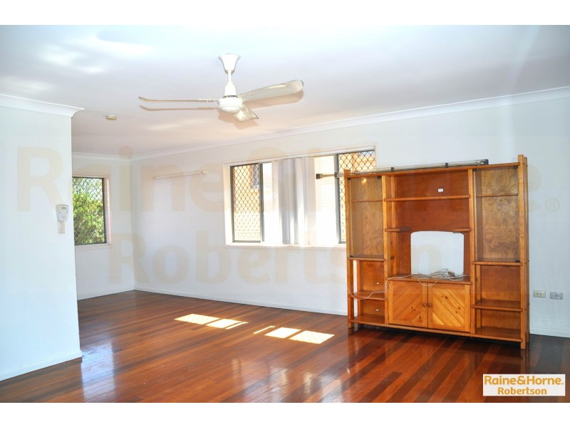 4 Marla Street, Robertson QLD 4109