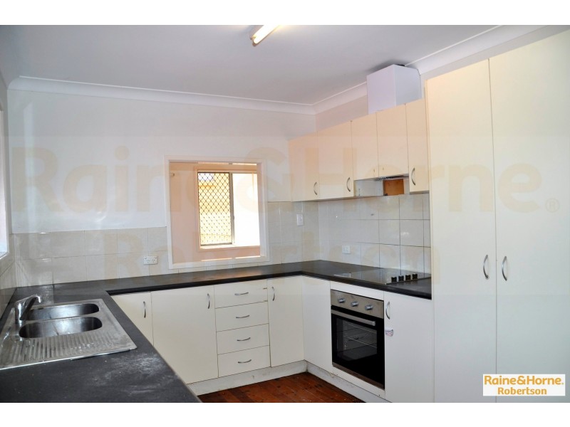 4 Marla Street, Robertson QLD 4109