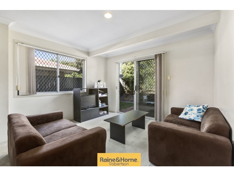 17/9 Lawrence Close, Robertson QLD 4109