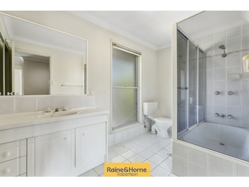 17/9 Lawrence Close, Robertson QLD 4109