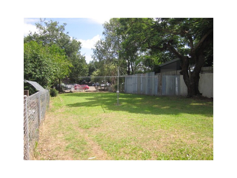 3 Wolseley Street, Woolloongabba QLD 4102