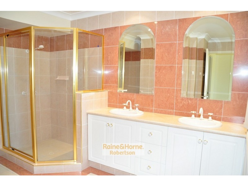 5 Highgreen Close, Kuraby QLD 4112