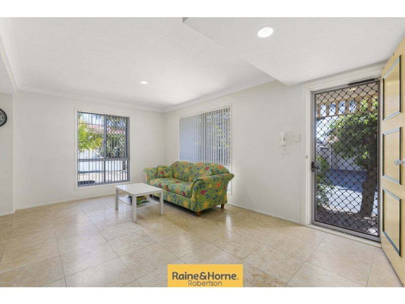 22/9 Lawrence Close, Robertson QLD 4109