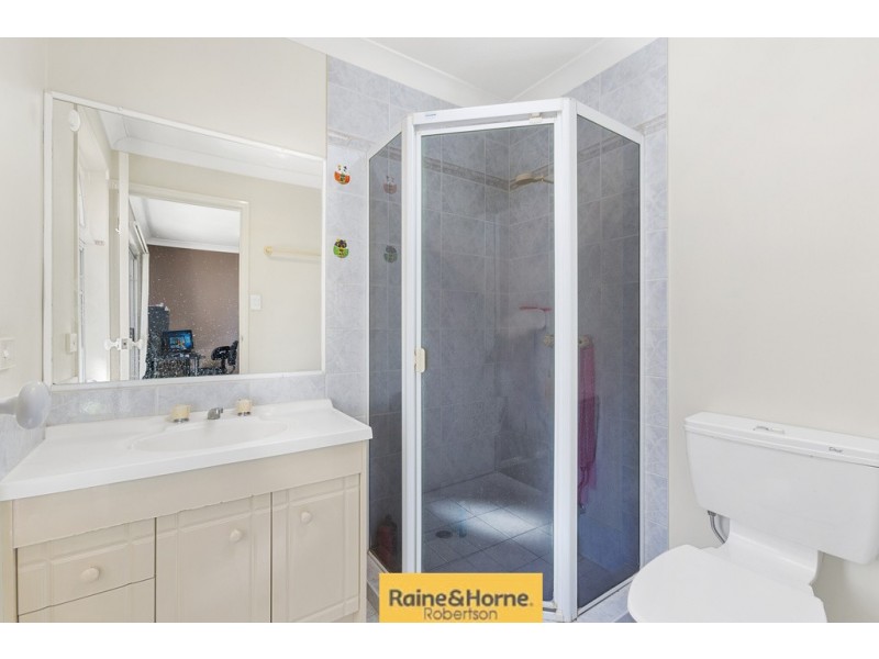 22/9 Lawrence Close, Robertson QLD 4109