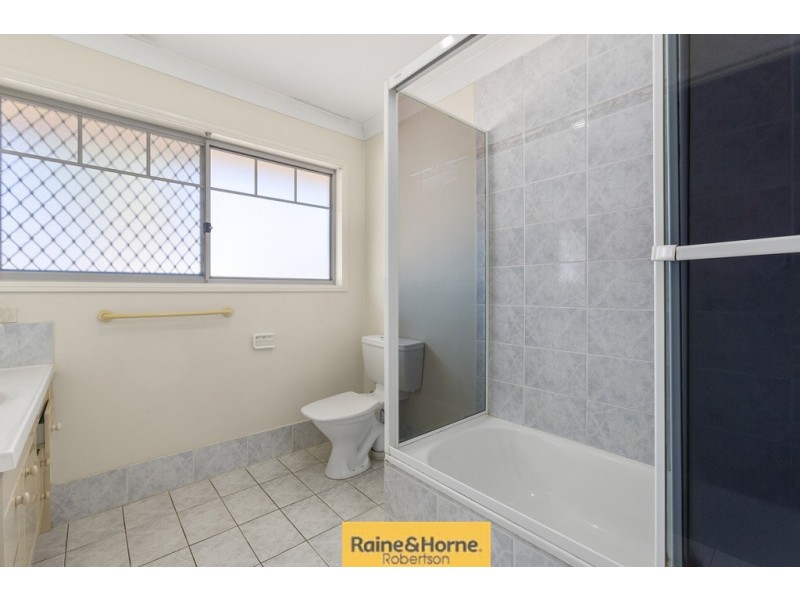 22/9 Lawrence Close, Robertson QLD 4109