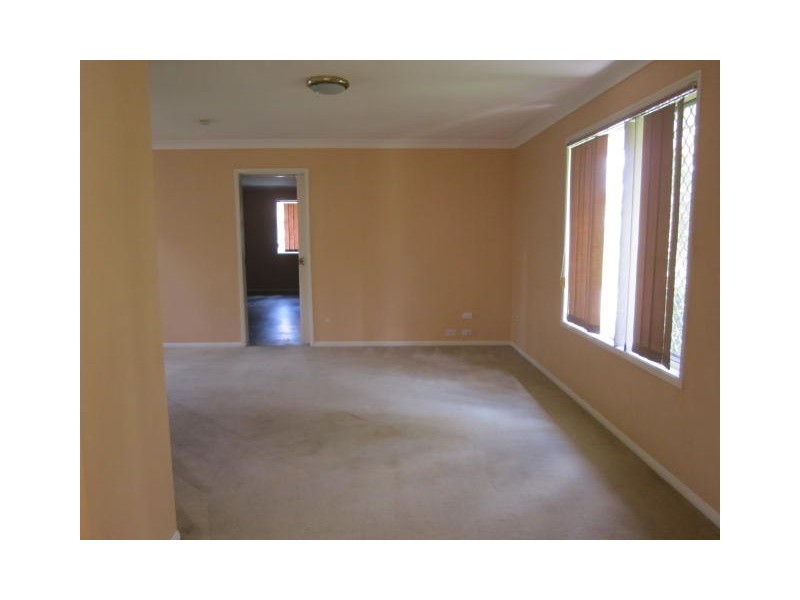 16 Streamview Crescent, Springfield QLD 4300