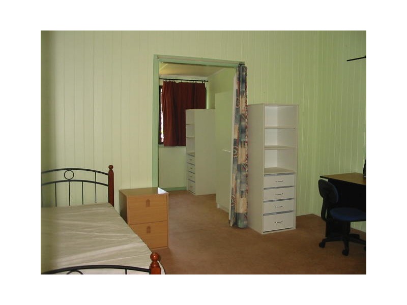 214 Mains Road, Sunnybank QLD 4109