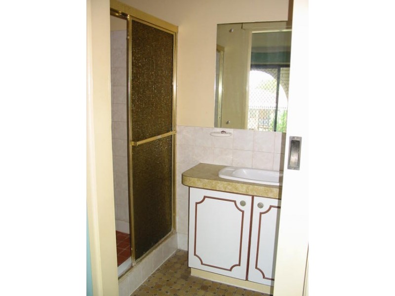 12 Avocado Street, Macgregor QLD 4109