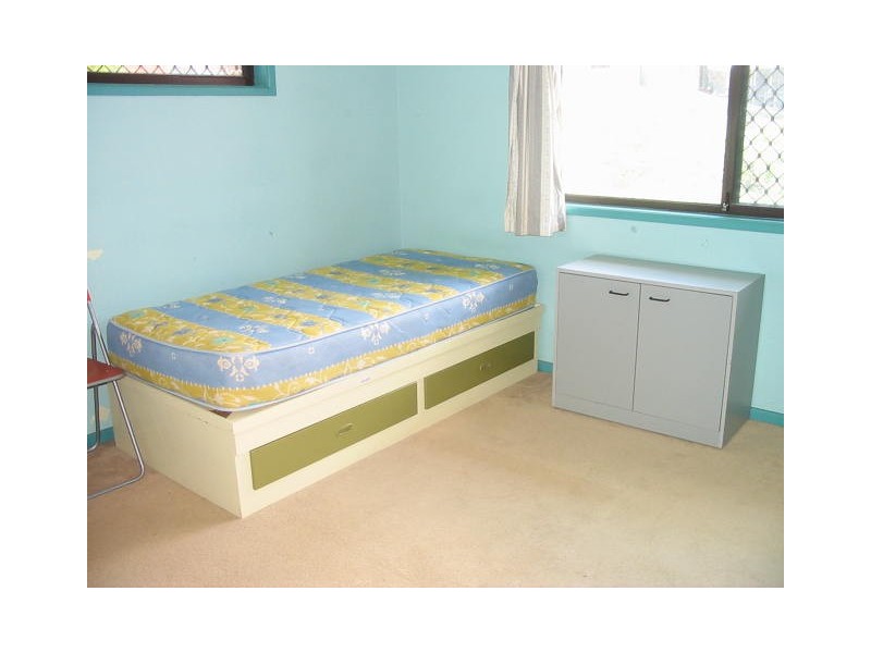 12 Avocado Street, Macgregor QLD 4109