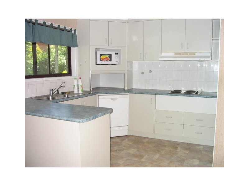 12 Avocado Street, Macgregor QLD 4109