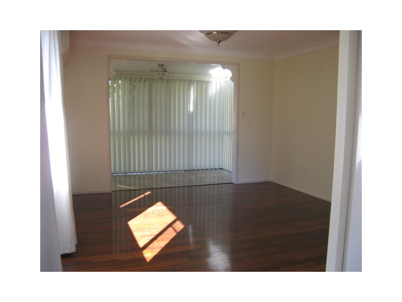 20 Longridge Street, Macgregor QLD 4109