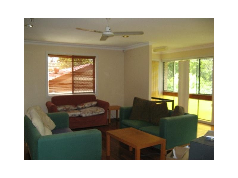 10 Marla Street, Robertson QLD 4109