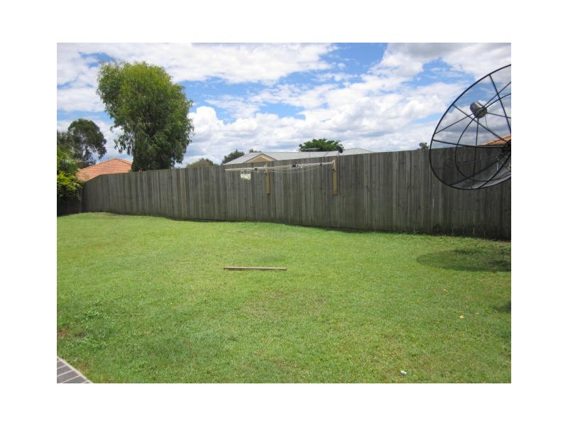 83 Wallum Drive, Parkinson QLD 4115
