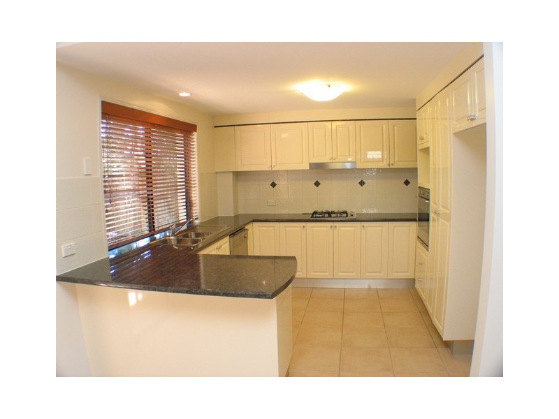 15/588 Musgrave Road, Robertson QLD 4109