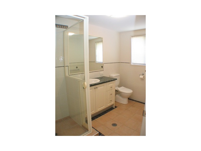 15/588 Musgrave Road, Robertson QLD 4109