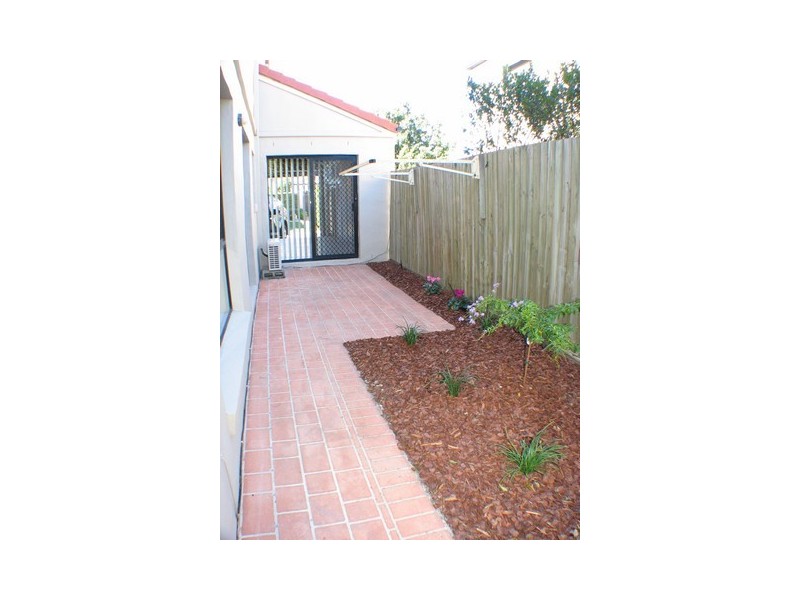 15/588 Musgrave Road, Robertson QLD 4109