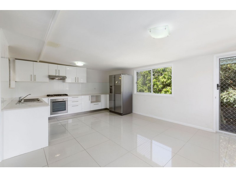 65 Granadilla Street, Macgregor QLD 4109