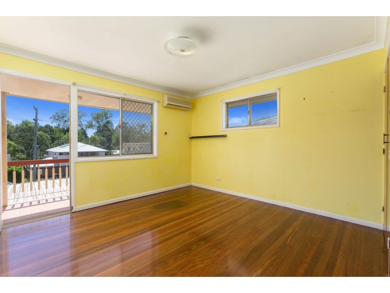65 Granadilla Street, Macgregor QLD 4109