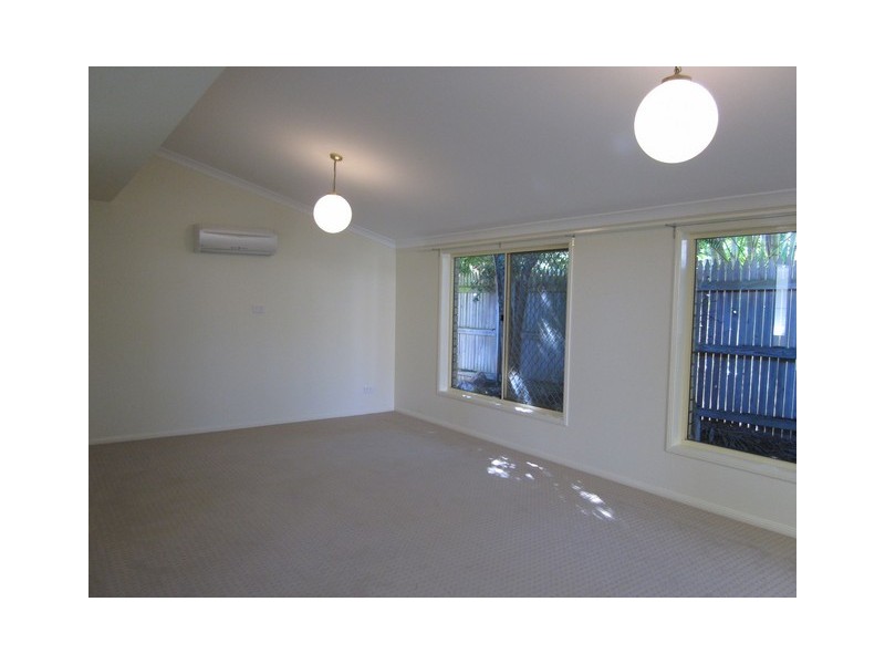 3 Jacaranda Place, Eight Mile Plains QLD 4113