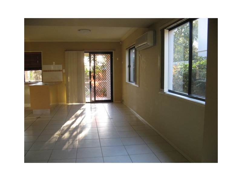 14/588 Musgrave Road, Robertson QLD 4109