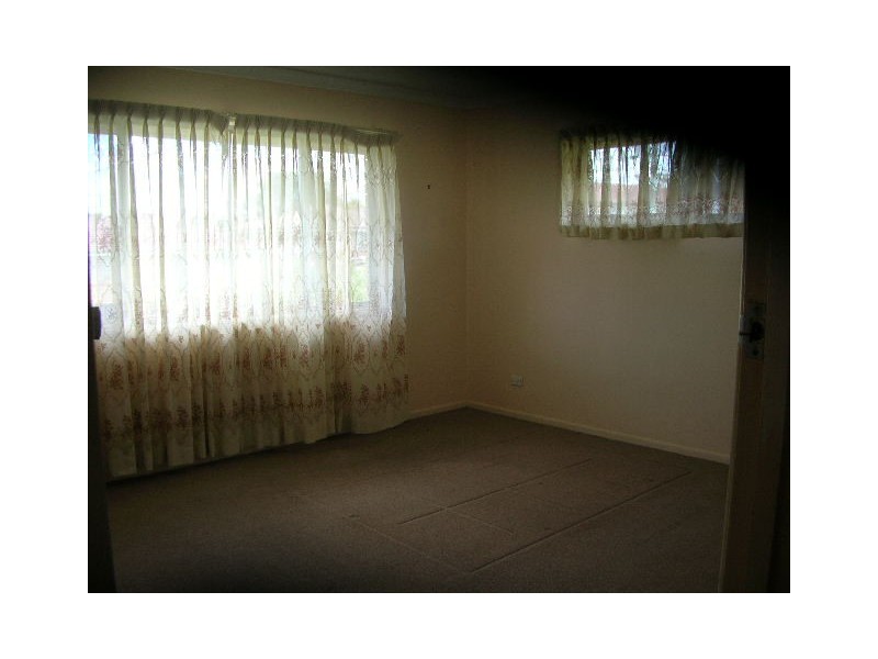 15 Nevern Street, Macgregor QLD 4109