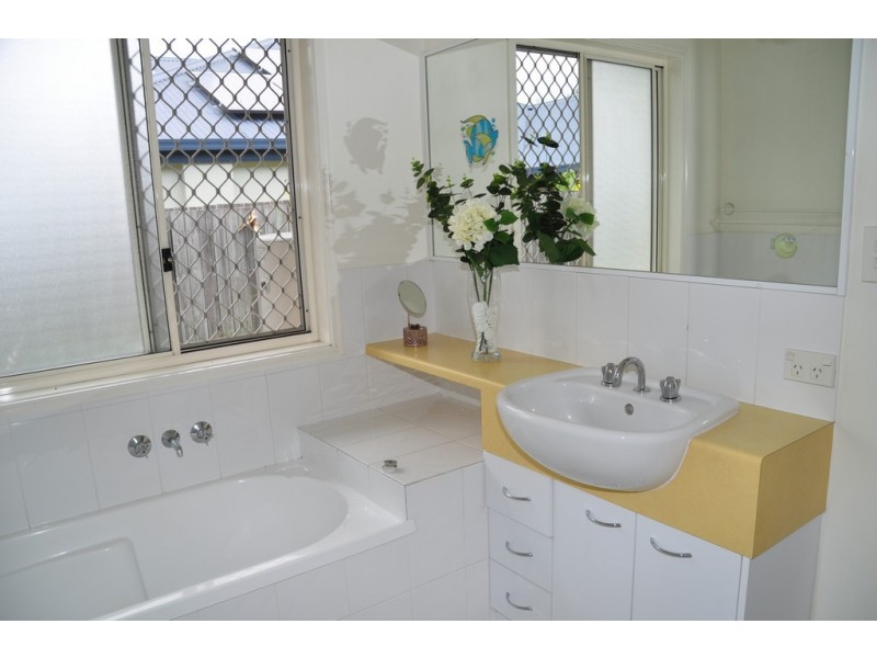 32 Ebony Place, Stretton QLD 4116